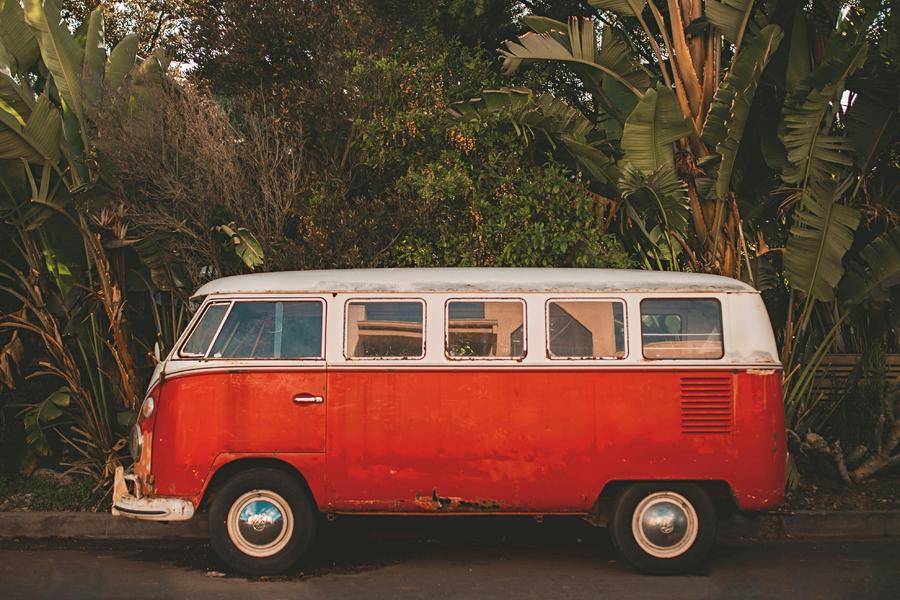 MINIBUS